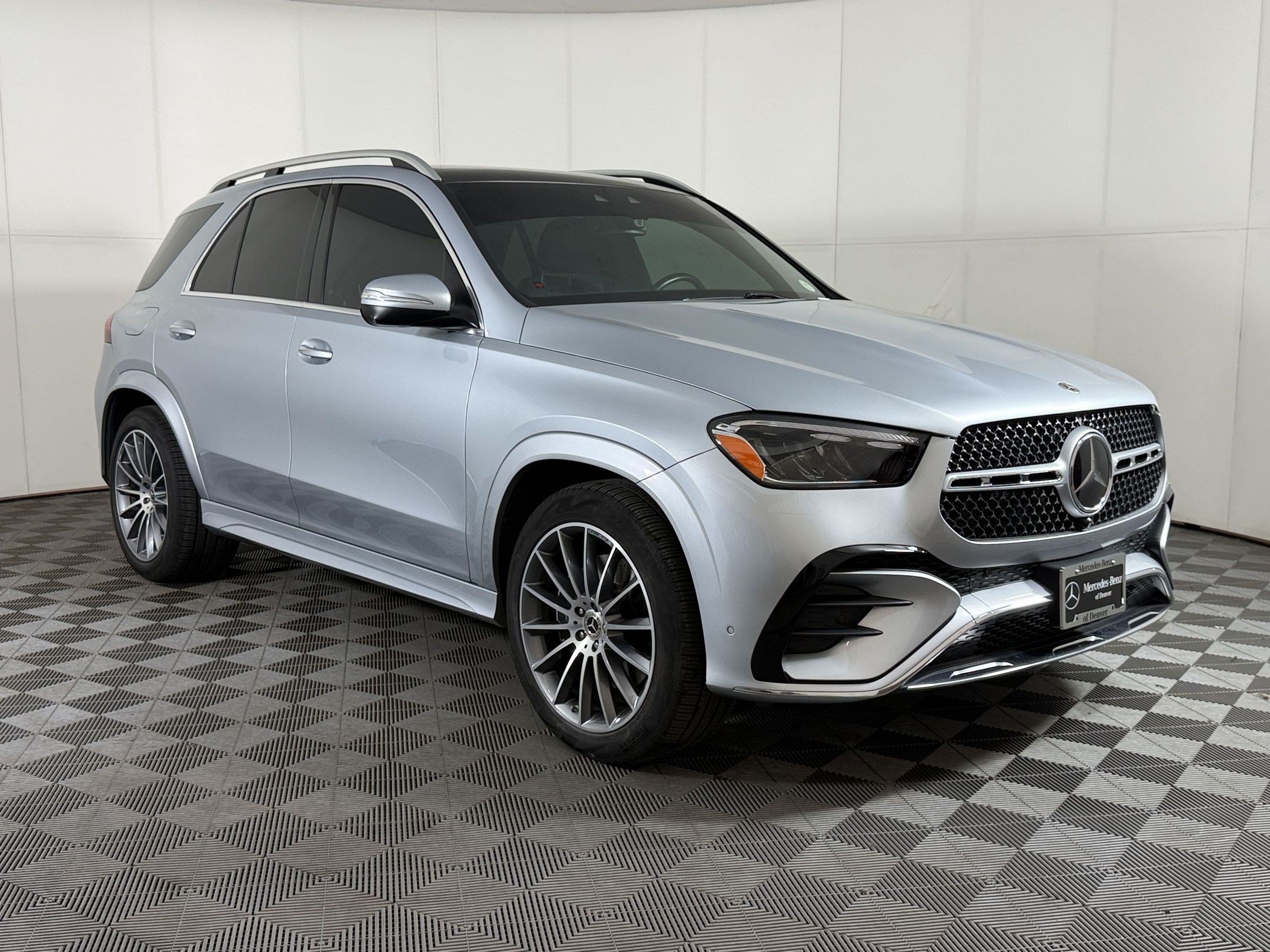 Used 2024 Mercedes-Benz GLE 450 4MATIC image 7