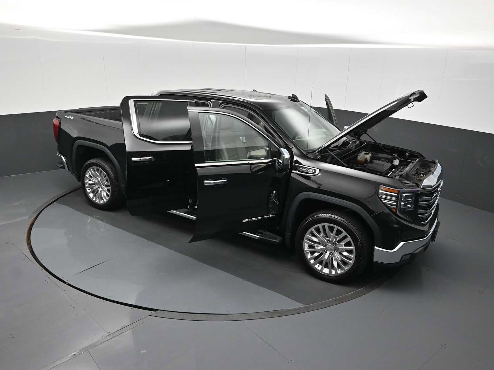 Used 2024 GMC Sierra 1500 SLT w/ SLT Convenience Package AWD/4WD image 24