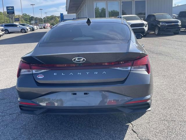 Used 2021 Hyundai Elantra SEL w/ Convenience Package image 5