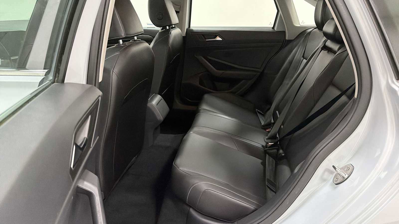 Used 2019 Volkswagen Jetta SEL FWD image 24