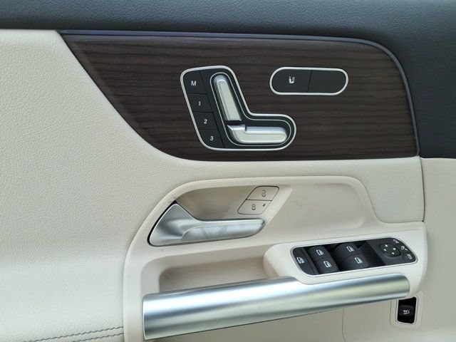 New 2026 Mercedes-Benz GLA 250 4MATIC image 13