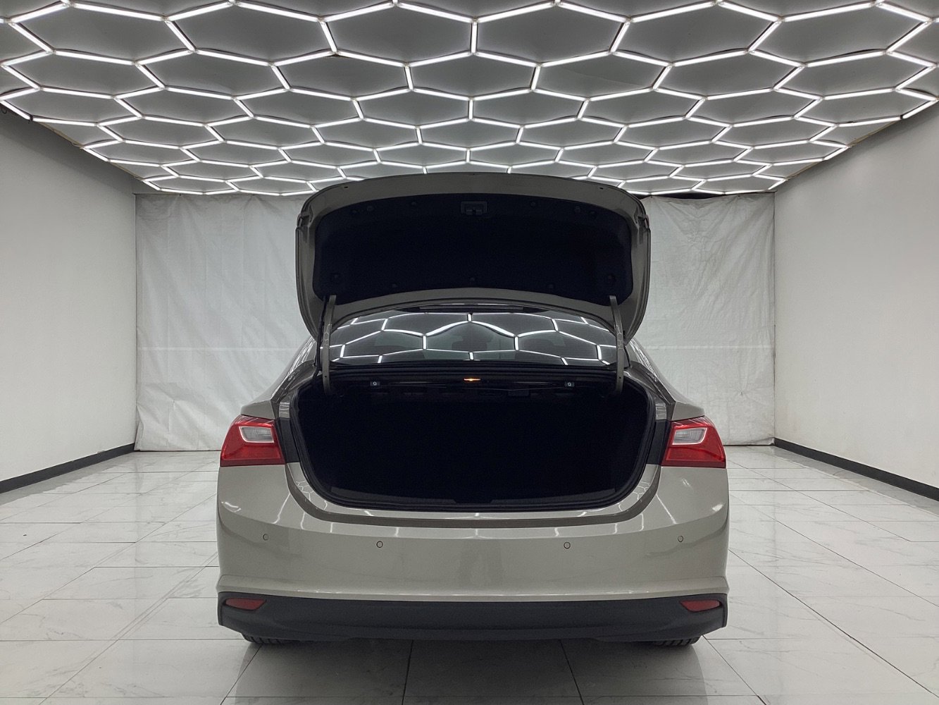 Used 2024 Chevrolet Malibu LS image 39