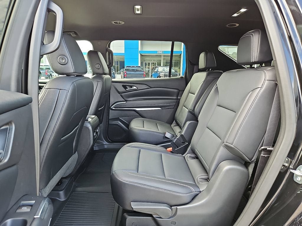 Certified 2025 Chevrolet Traverse LT w/ Driver Confidence Package FWD image 10