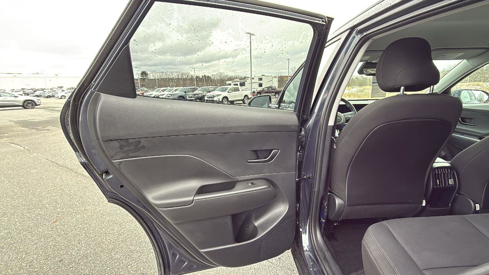 Certified 2025 Hyundai Kona SEL image 20