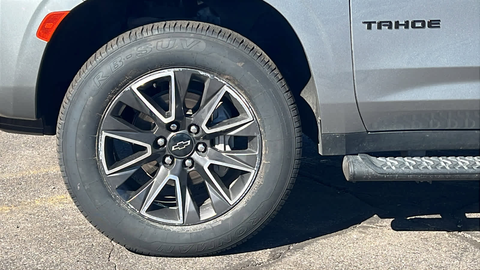 Used 2023 Chevrolet Tahoe Z71 w/ Luxury Package image 9