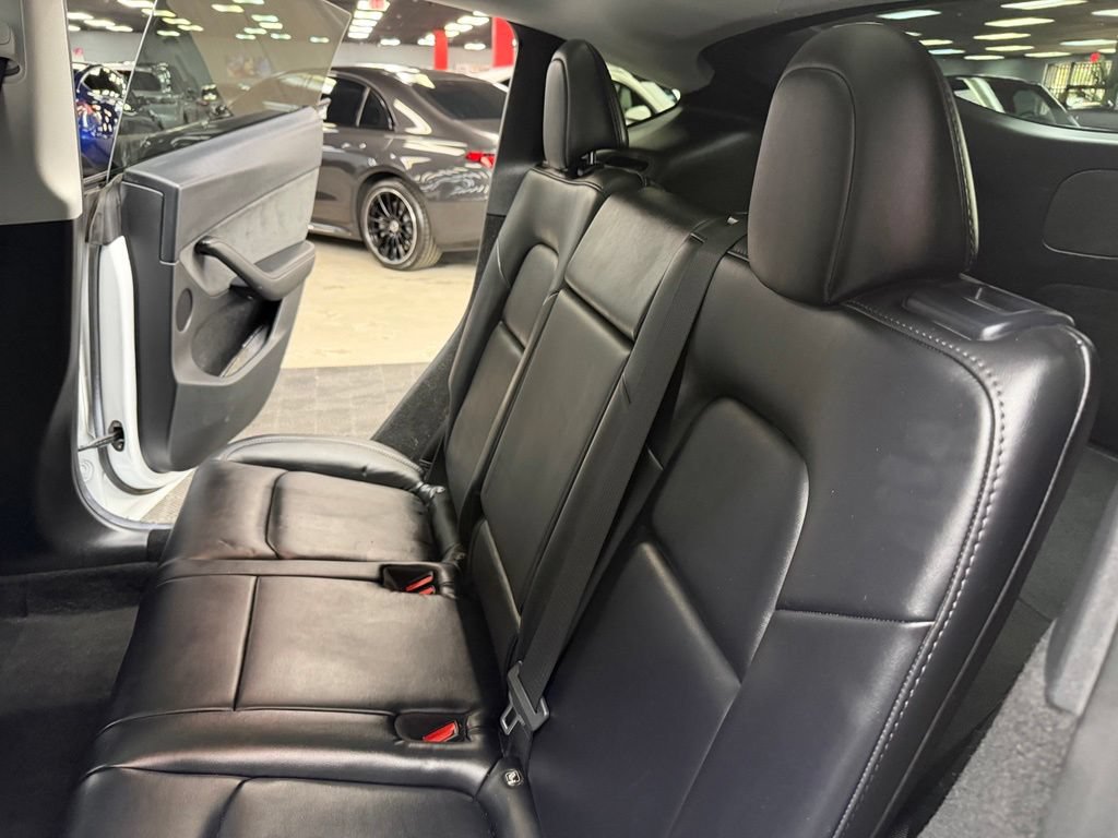 Used 2023 Tesla Model Y Long Range AWD/4WD image 36