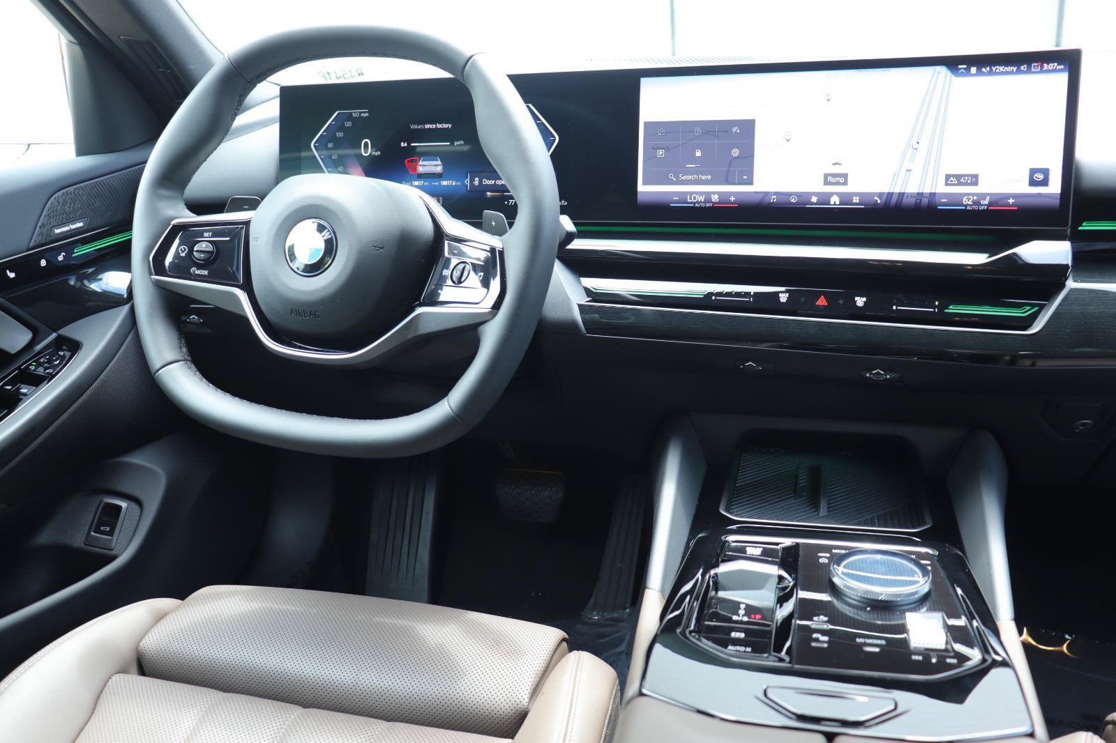 Used 2026 BMW 530i RWD image 25