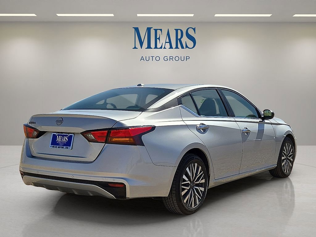 Used 2025 Nissan Altima 2.5 SV image 5