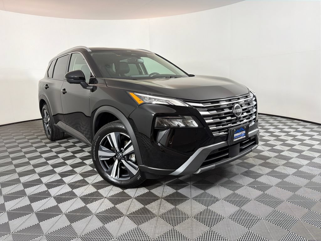 Used 2026 Nissan Rogue SL AWD/4WD image 1