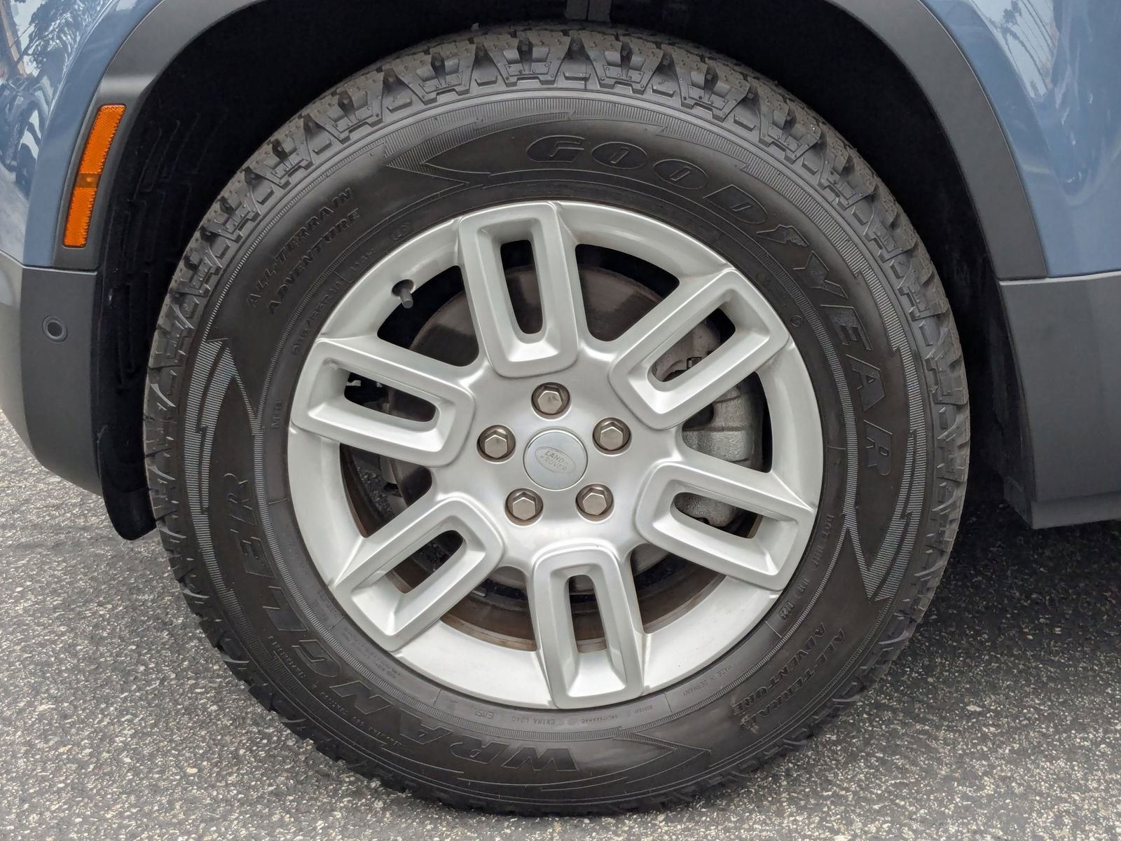 Used 2022 Land Rover Defender 110 S image 24