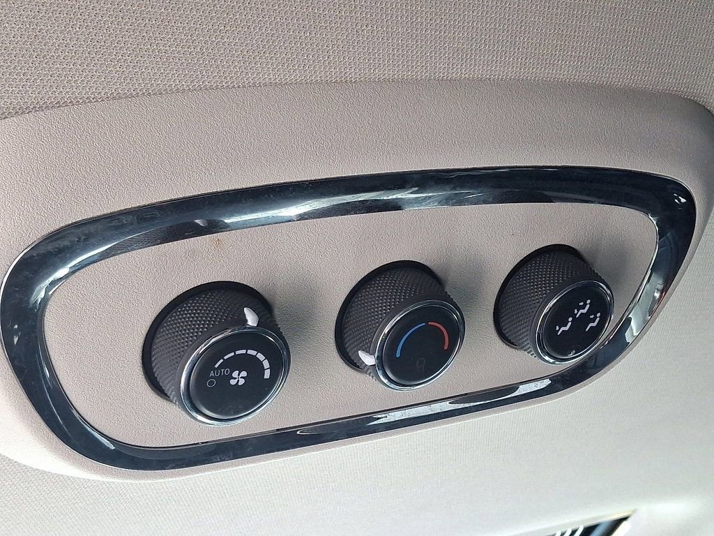 Used 2020 Dodge Durango SXT image 11