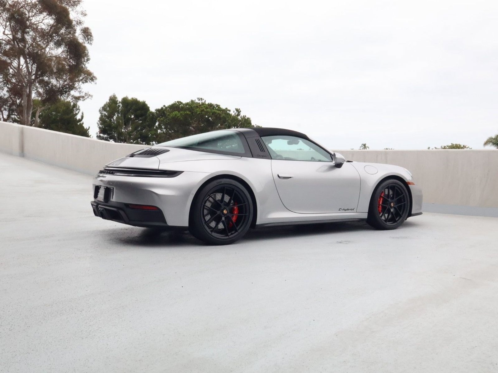 Certified 2026 Porsche 911 Targa 4 GTS AWD/4WD image 9