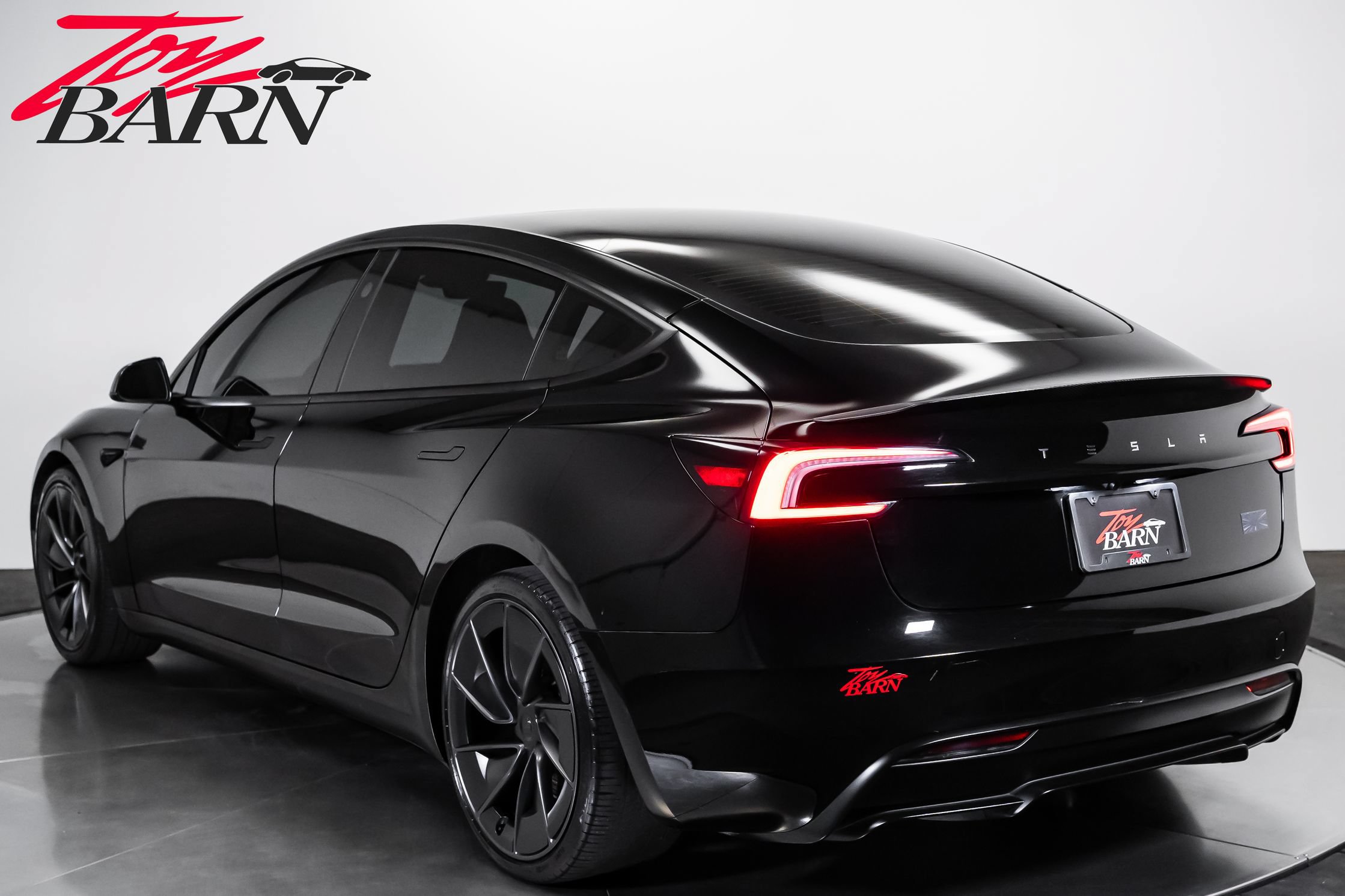 Used 2025 Tesla Model 3 Performance AWD/4WD image 3