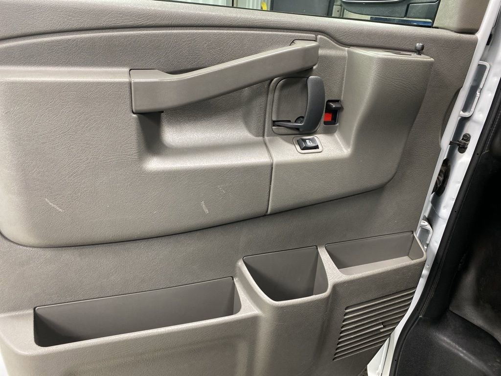 Used 2024 GMC Savana 2500 w/ Driver Convenience Package image 22
