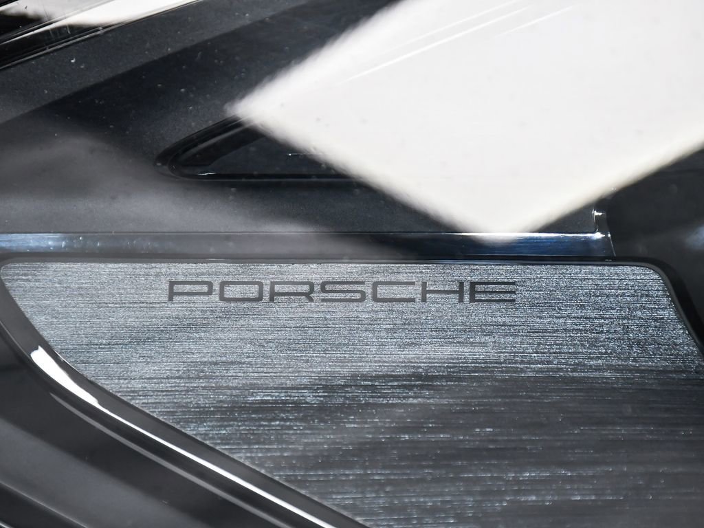 Used 2024 Porsche Cayenne Coupe AWD/4WD image 72