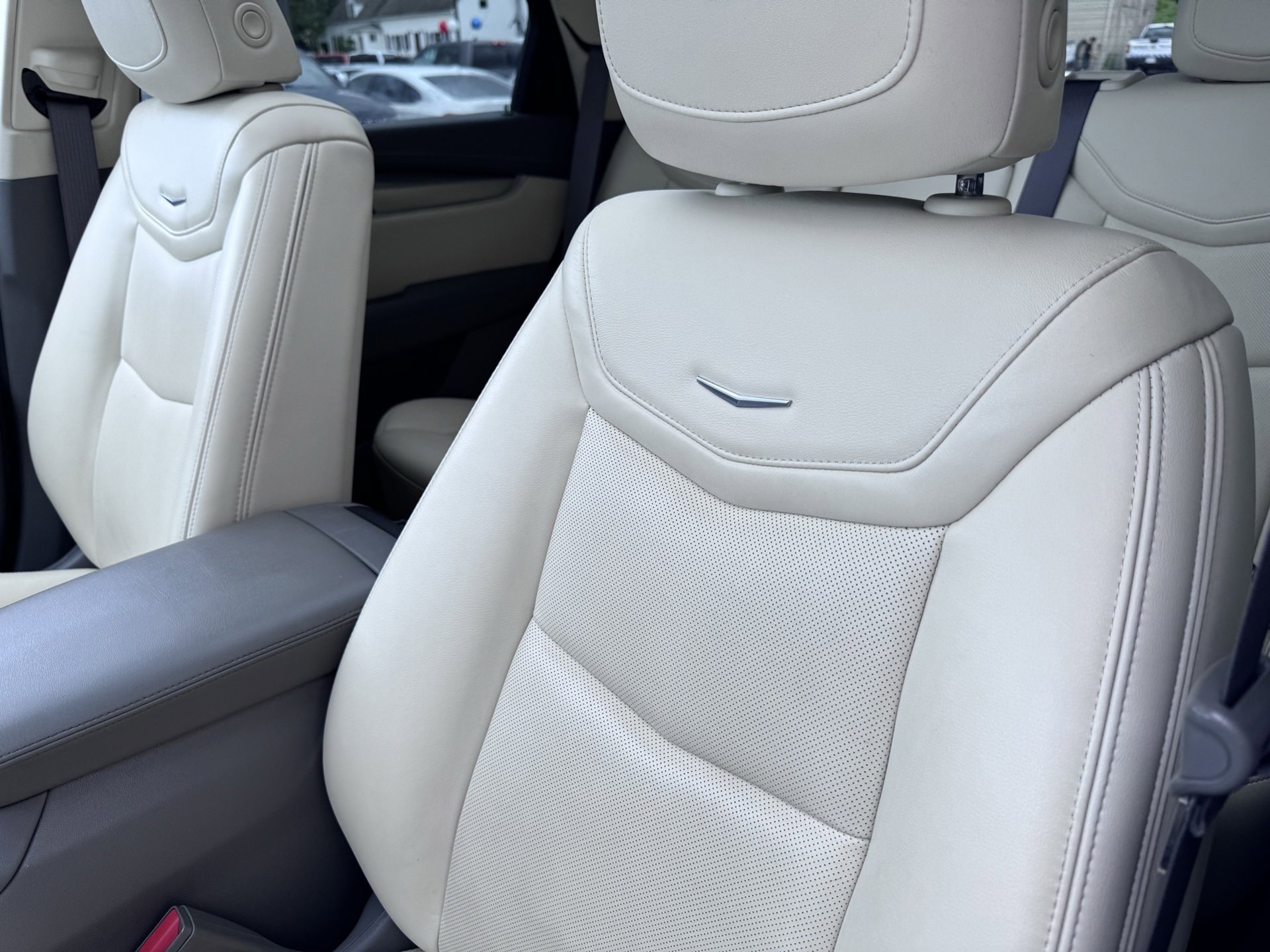 Used 2021 Cadillac XT5 Premium Luxury image 19