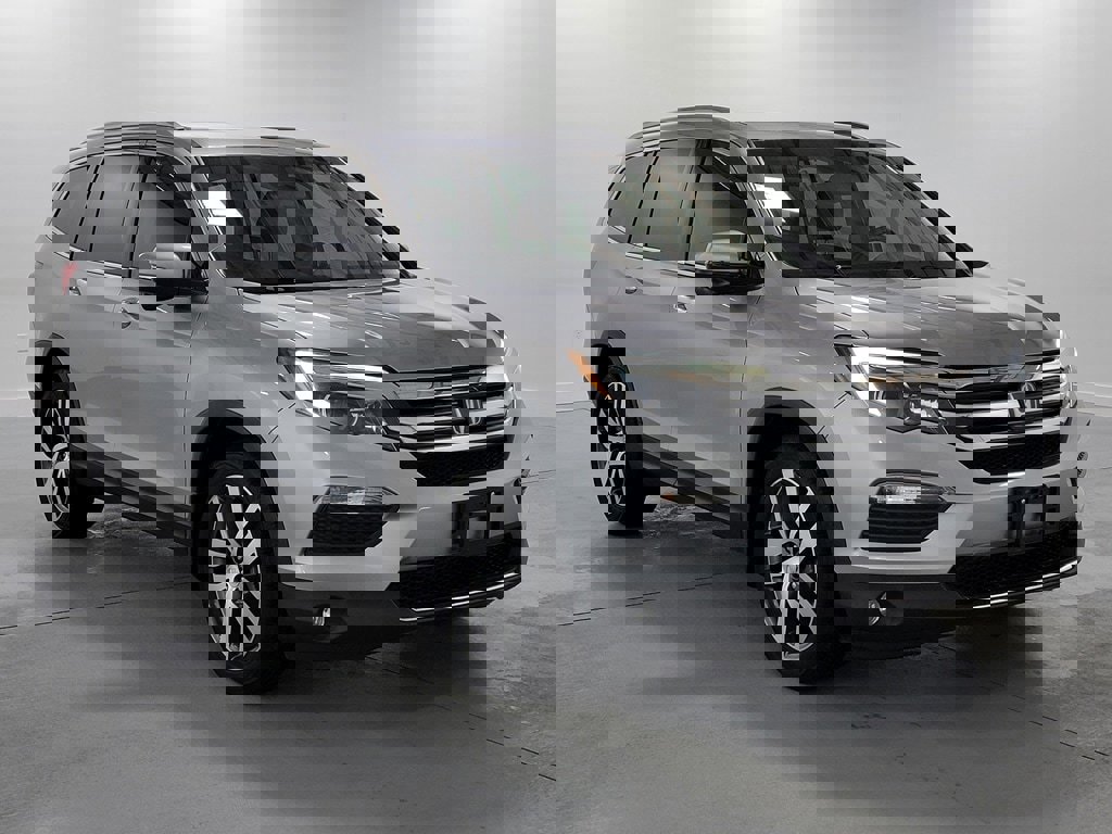 Used 2016 Honda Pilot Touring image 2