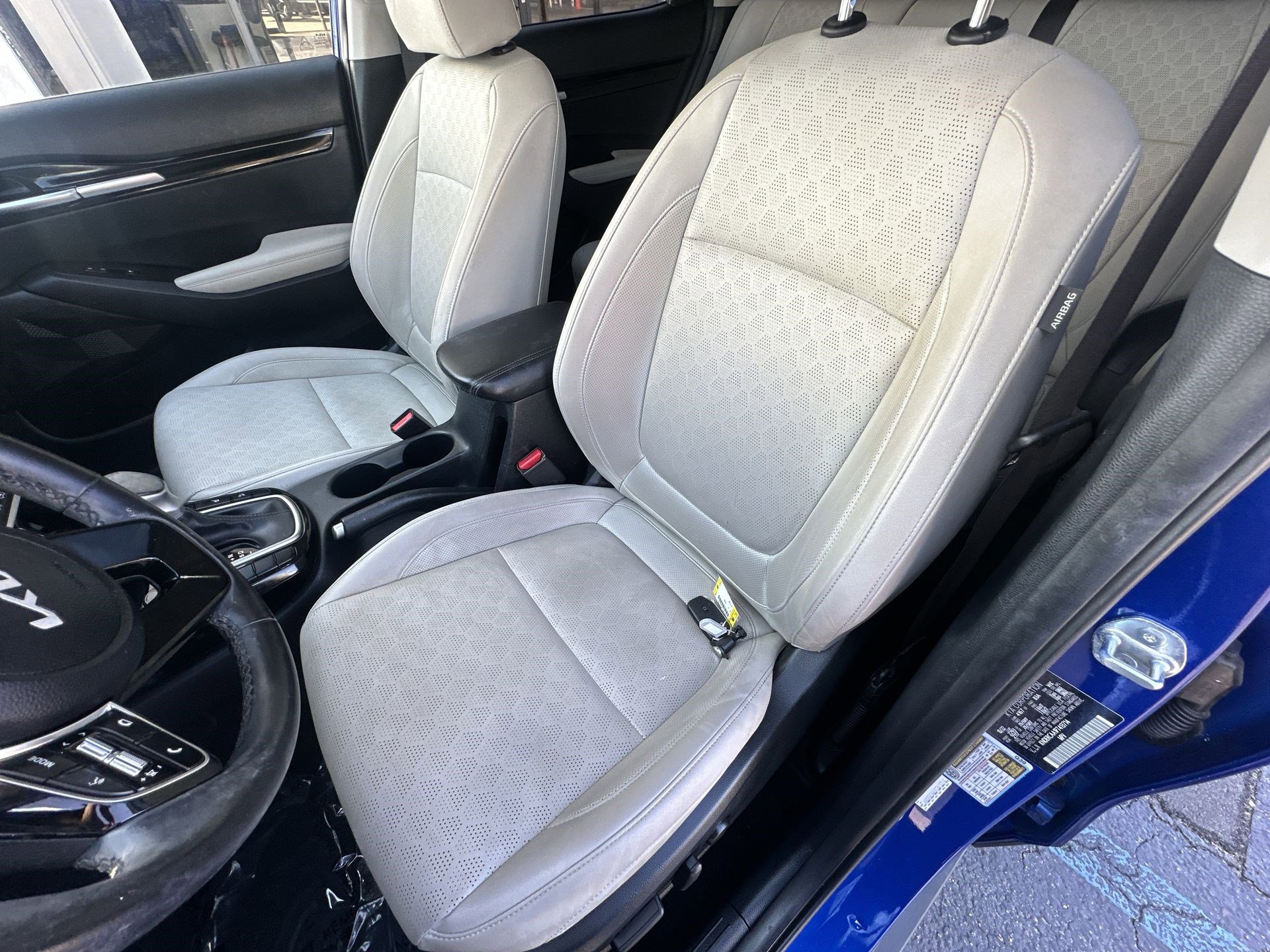 Certified 2023 Kia Seltos EX image 13