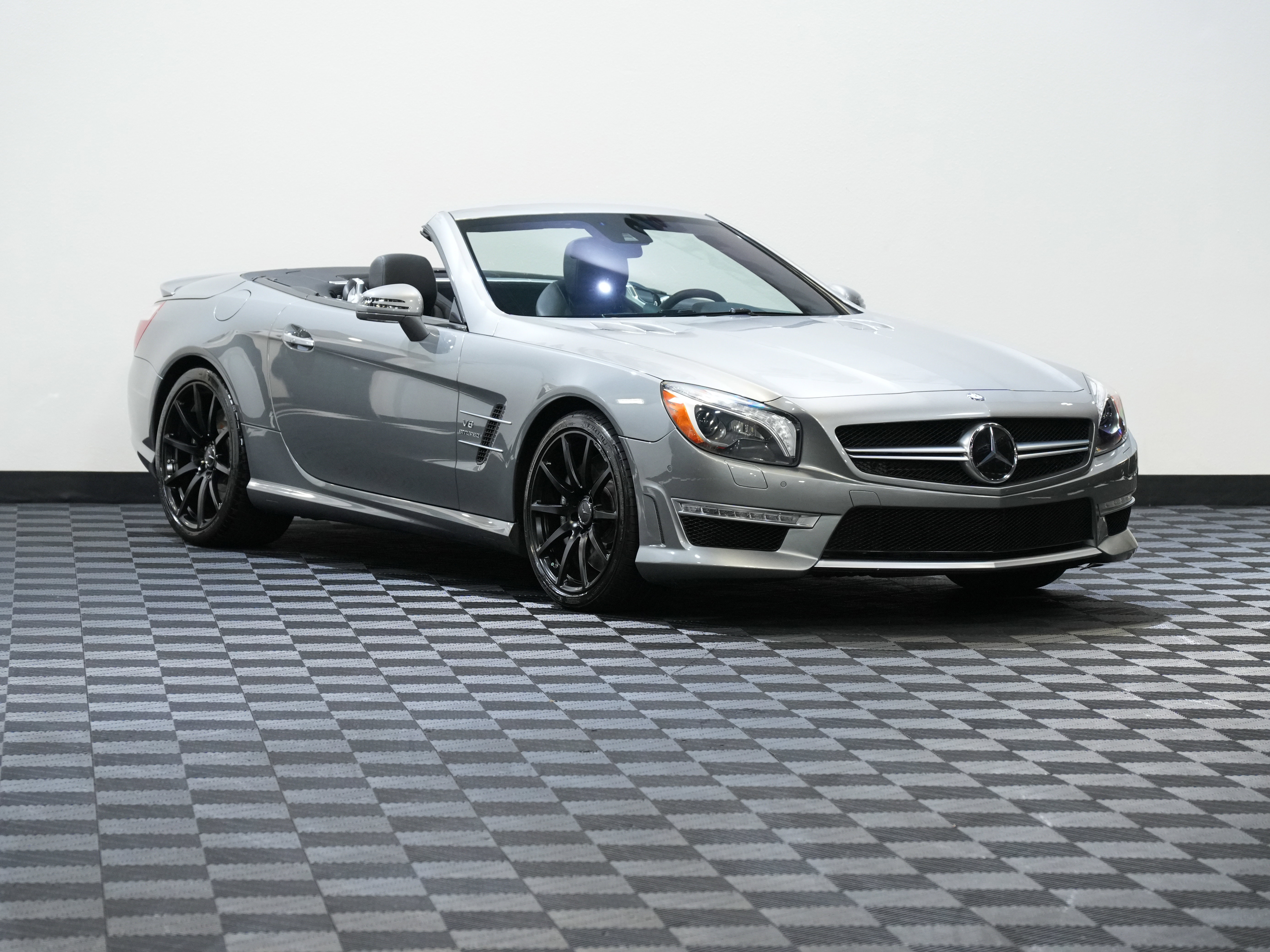 Used 2013 Mercedes-Benz SL 63 AMG image 5