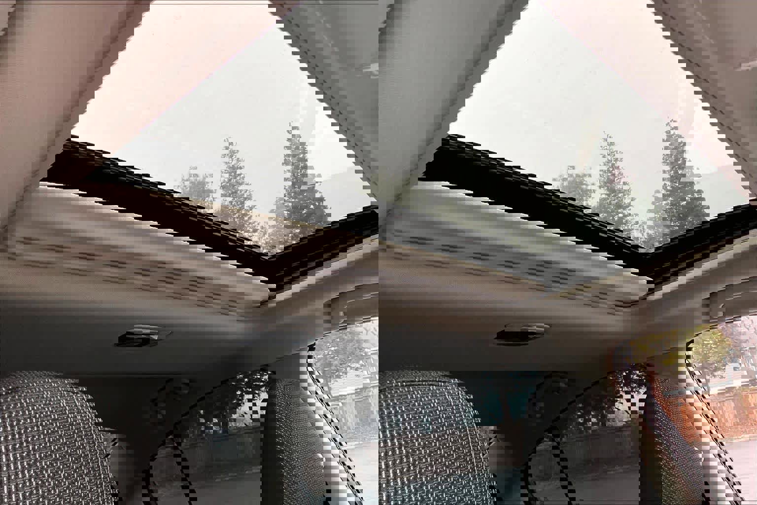 Used 2017 Subaru Impreza 2.0i Premium image 25