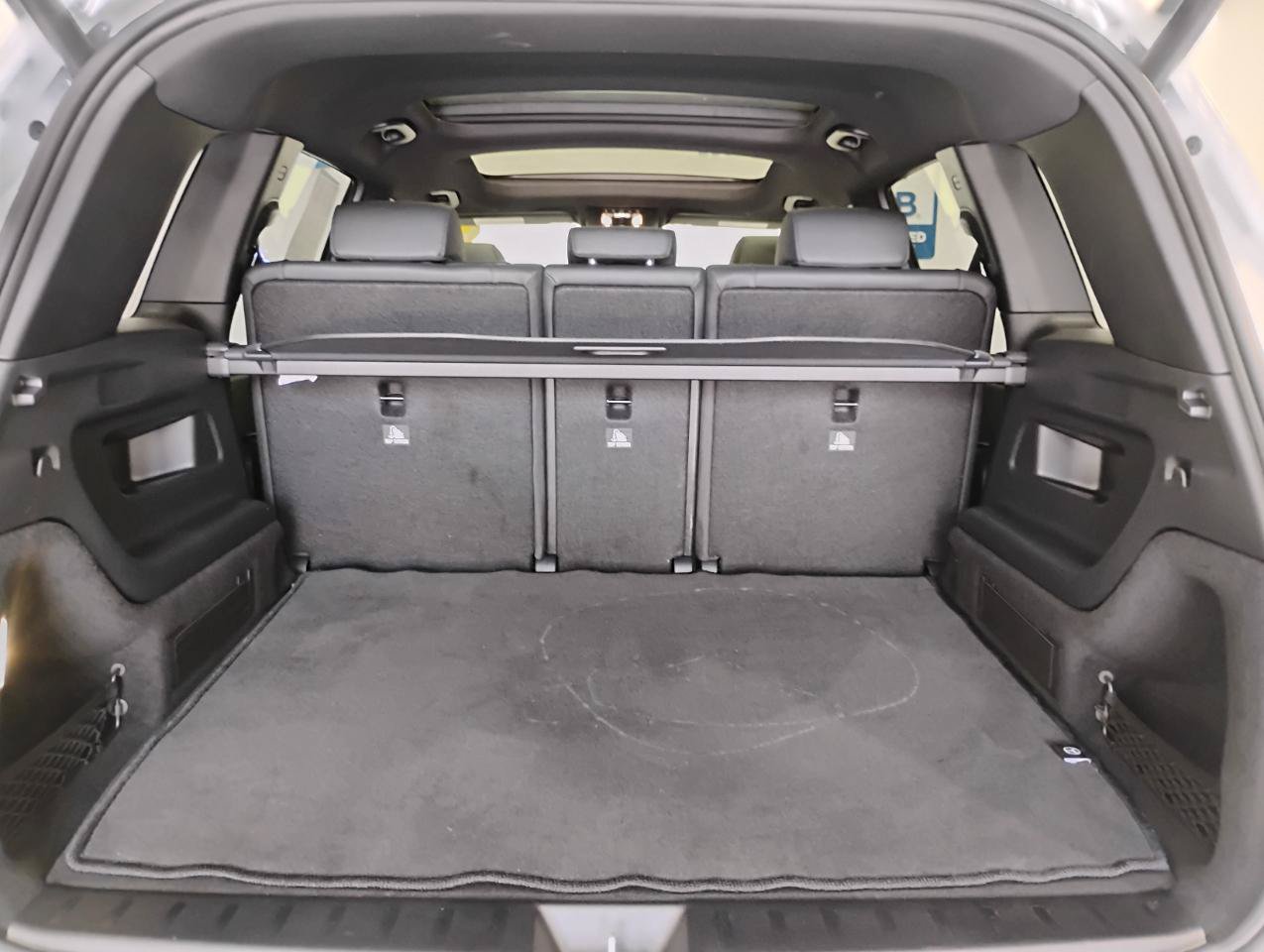 Used 2024 Mercedes-Benz EQB 300 4MATIC image 27