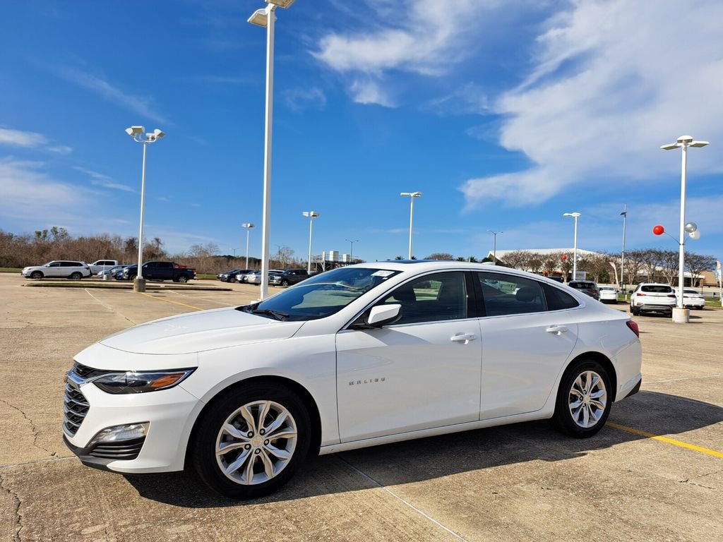 Used 2024 Chevrolet Malibu LT image 1