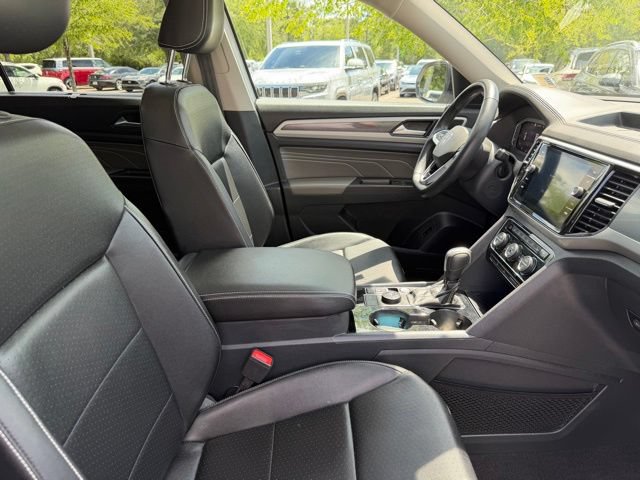 Used 2023 Volkswagen Atlas SEL R-Line AWD/4WD image 10