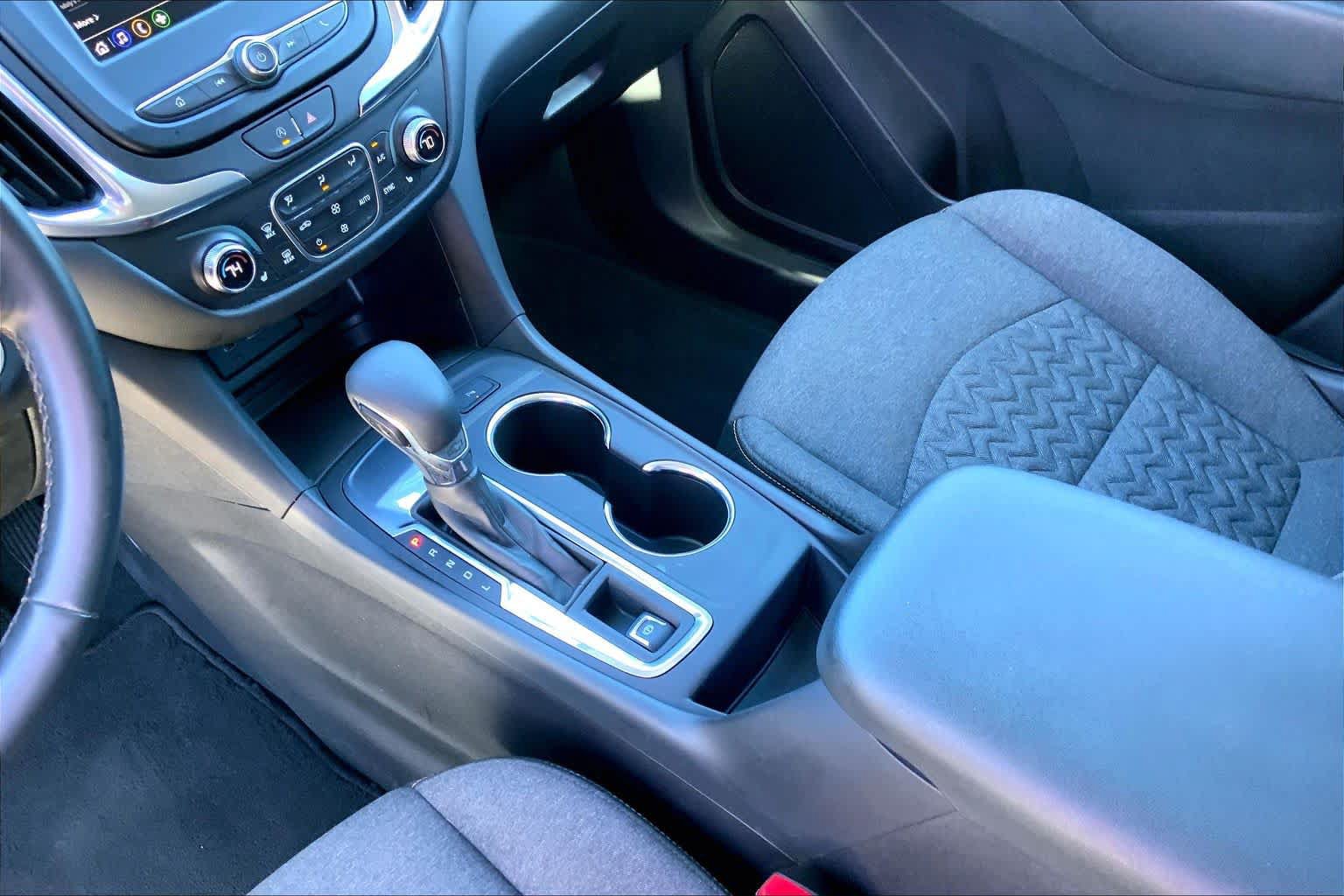 Used 2024 Chevrolet Equinox LT FWD image 16
