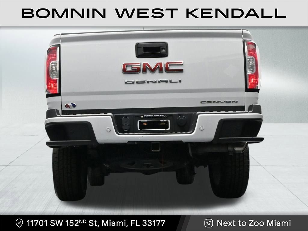 Used 2022 GMC Canyon Denali image 24