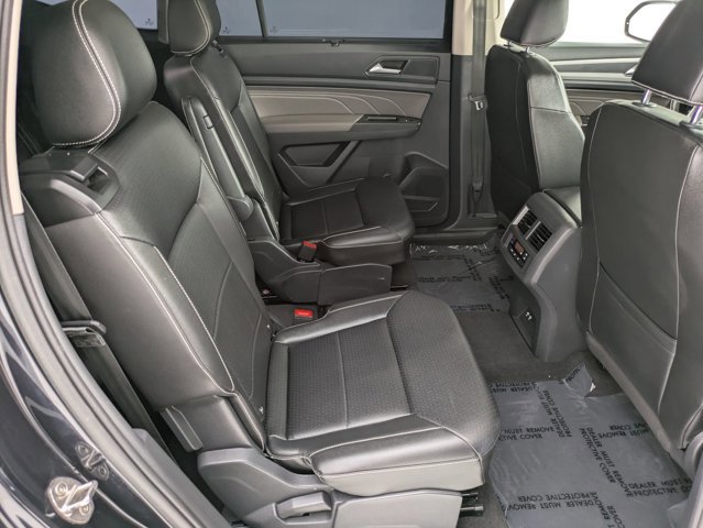 Used 2022 Volkswagen Atlas SEL R-Line AWD/4WD image 18