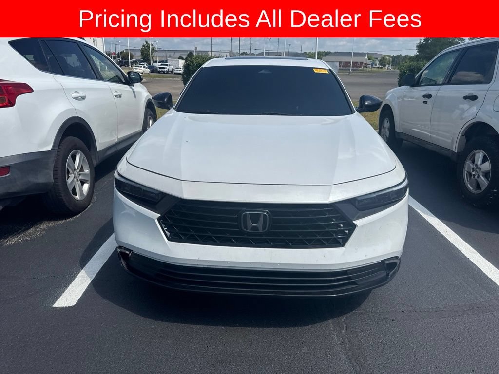 Used 2023 Honda Accord Sport image 2