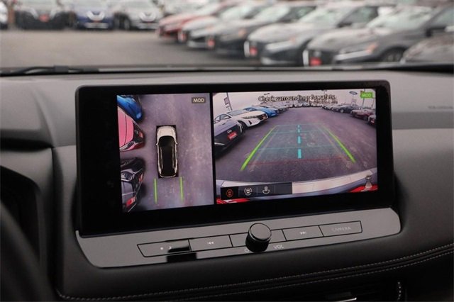 Certified 2025 Nissan Rogue Platinum image 22