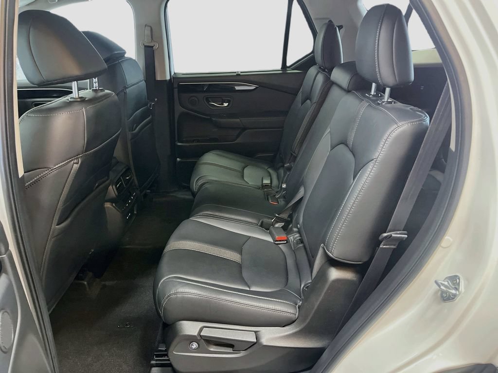 Used 2025 Honda Pilot EX-L image 23