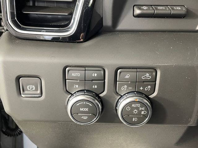 New 2026 GMC Sierra 3500 Denali w/ Denali Reserve Package image 11