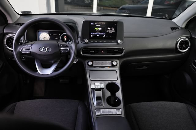 Used 2023 Hyundai Kona SE FWD image 27