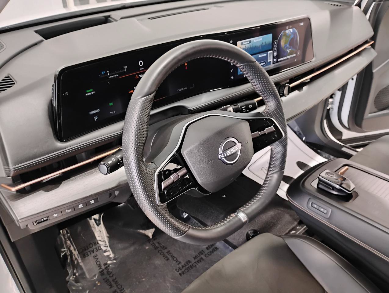 Used 2024 Nissan Ariya AWD image 26
