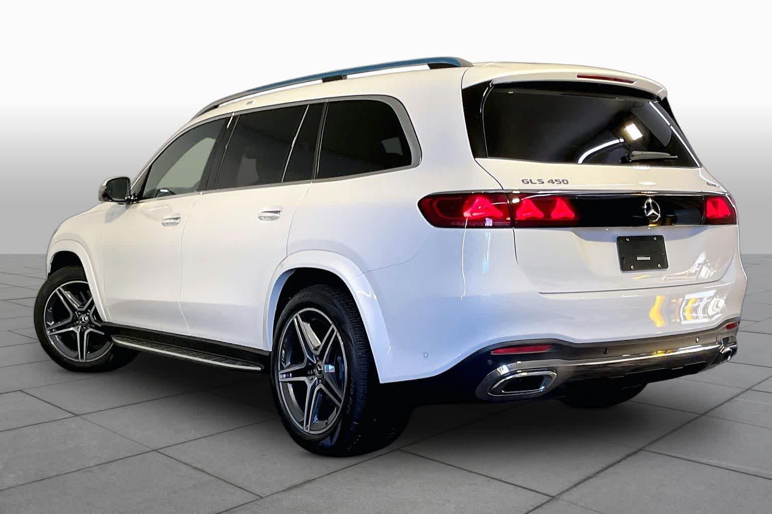 New 2027 Mercedes-Benz GLS 450 4MATIC image 3
