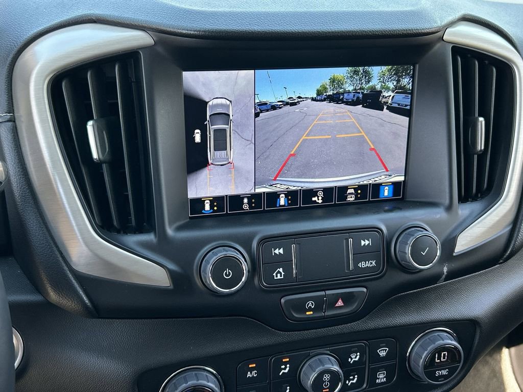 Used 2024 GMC Terrain Denali w/ Denali Premium Package image 15