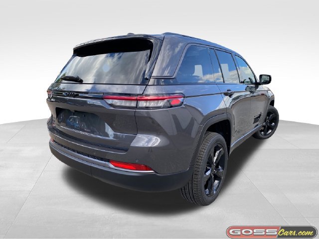 New 2026 Jeep Grand Cherokee Limited w/ Limited Altitude Package AWD/4WD image 3