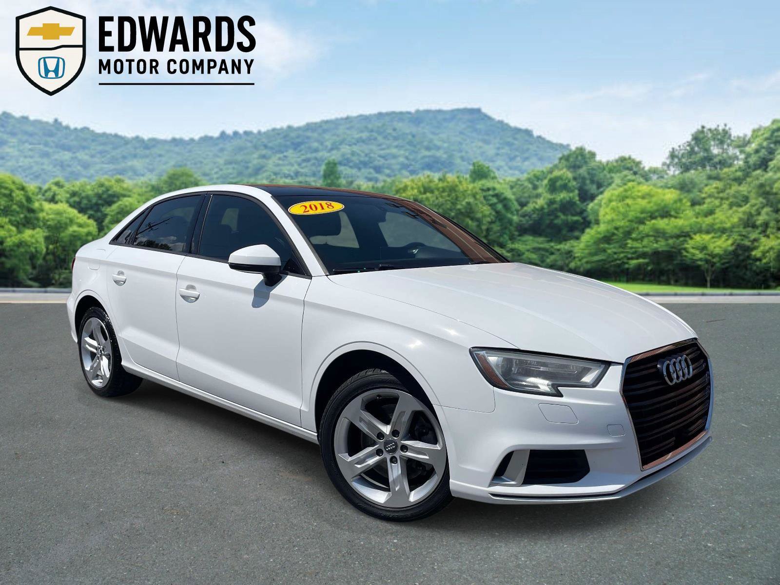 Used 2018 Audi A3 2.0T Premium FWD image 1