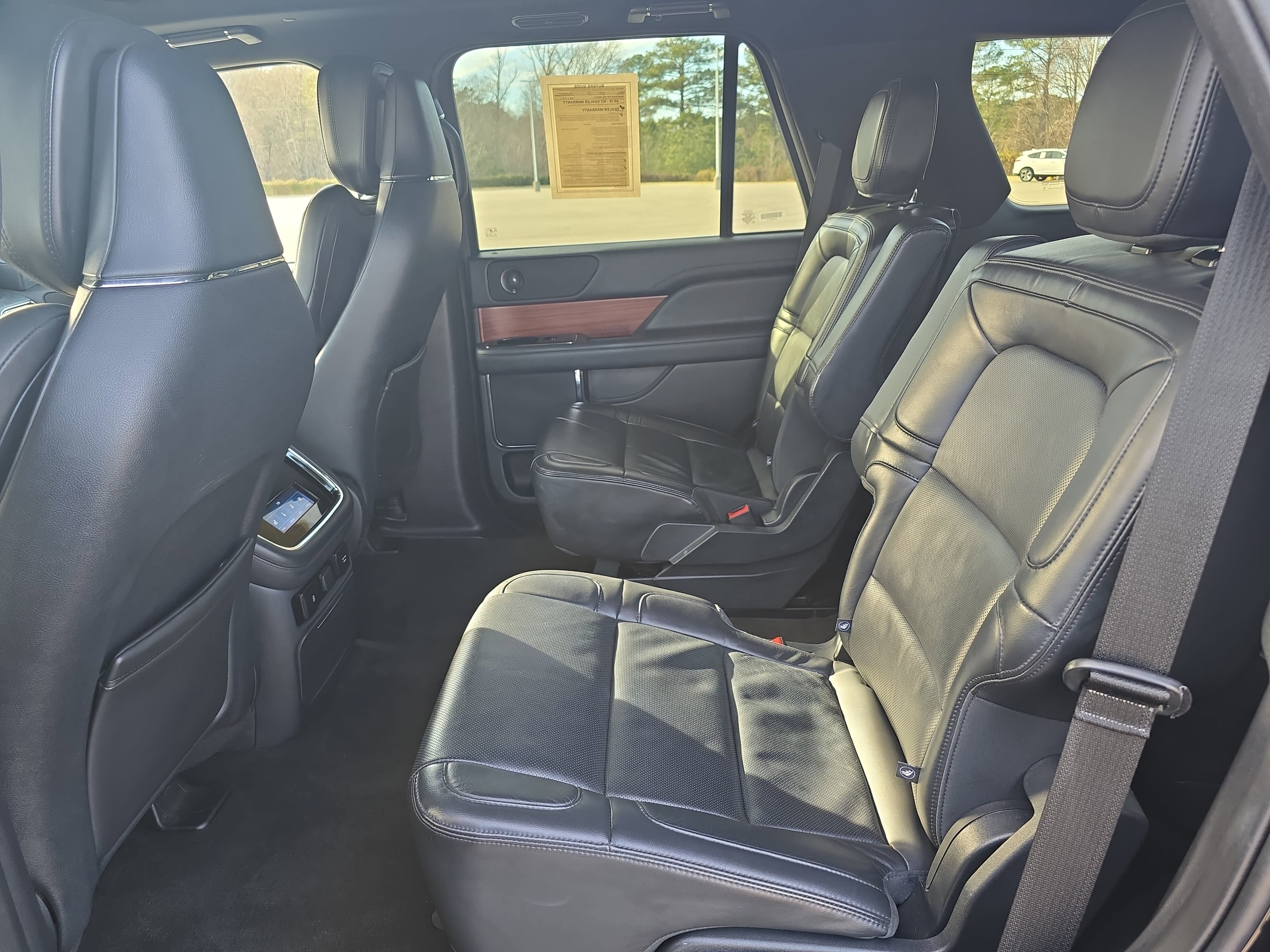 Used 2024 Lincoln Navigator Reserve image 15