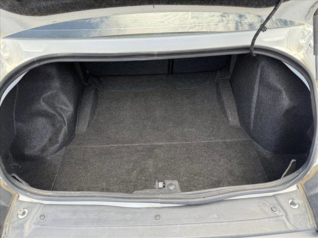Used 2018 Dodge Challenger SXT RWD image 14
