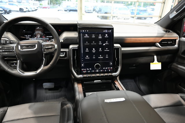 New 2026 GMC Yukon XL Denali w/ Sun & Power Step Package AWD/4WD image 15