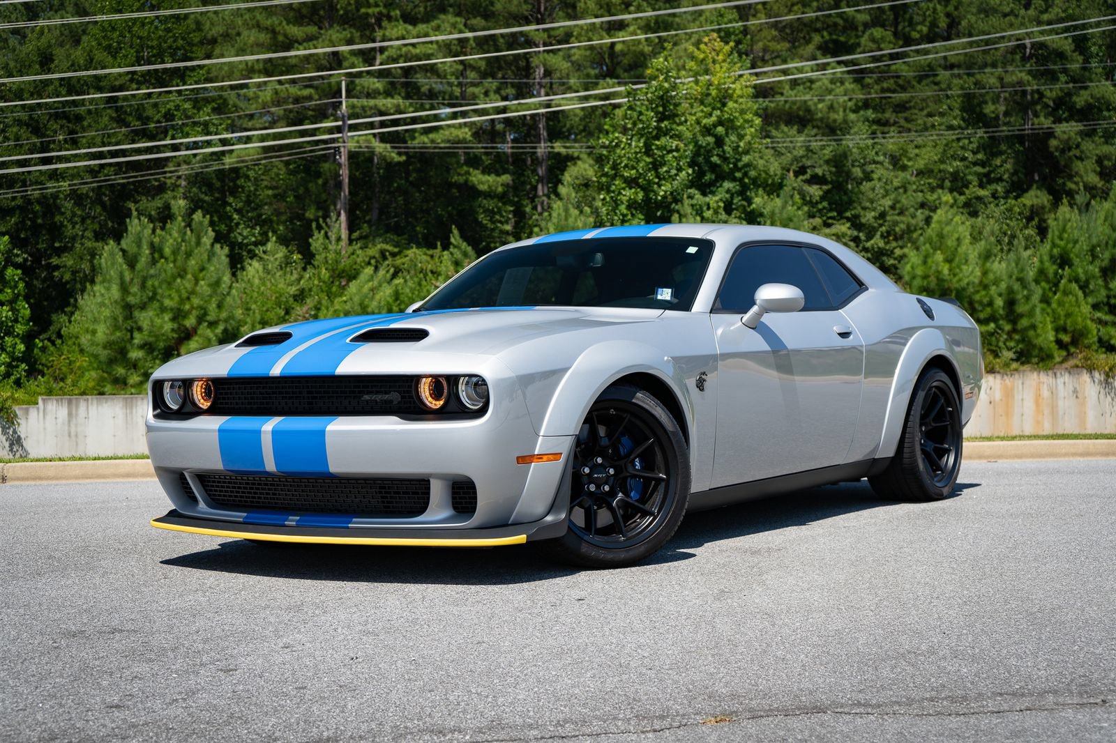 Used 2023 Dodge Challenger SRT Hellcat RWD image 2