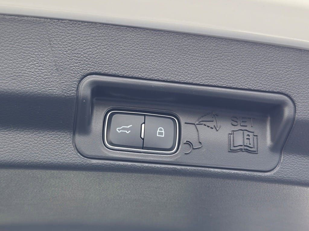 New 2026 Ford Explorer Tremor w/ Tremor Convenience Package image 17