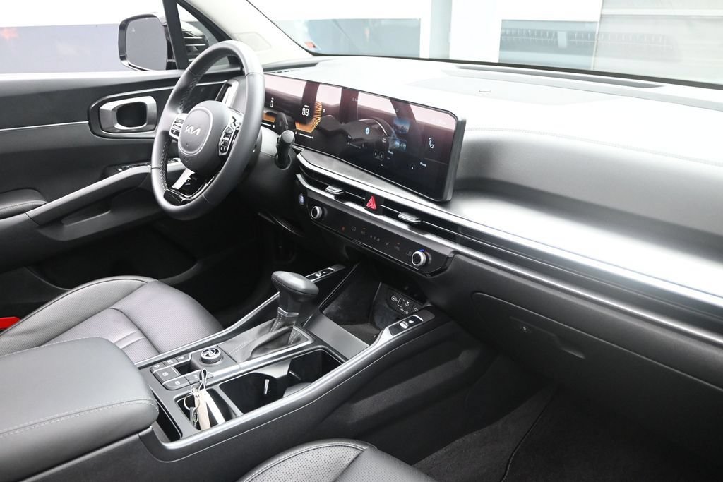 Used 2025 Kia Sorento S w/ Panoramic Sunroof Package FWD image 32
