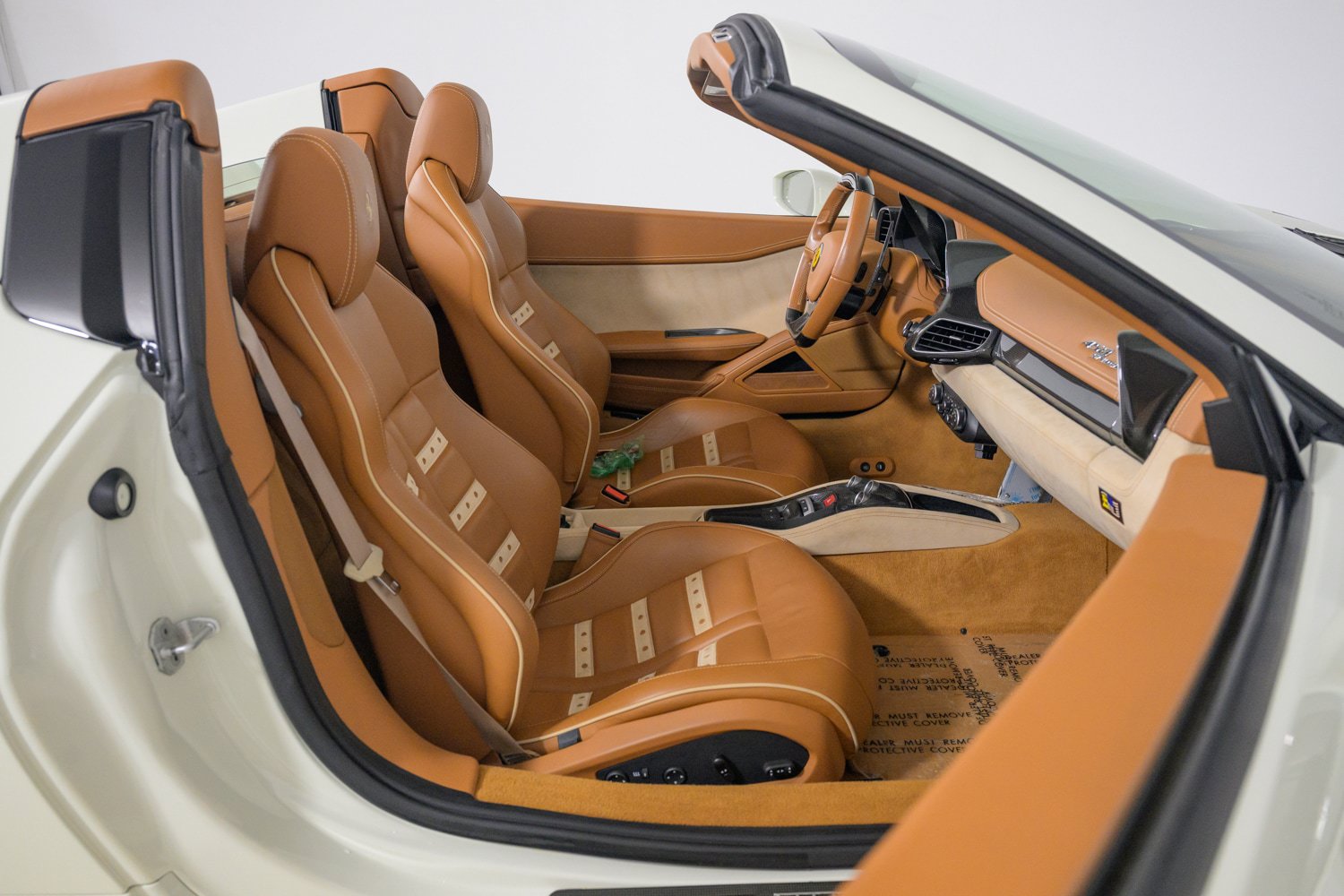 Certified 2015 Ferrari 458 Spider RWD image 33