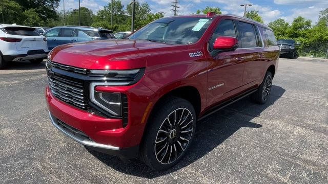 New 2026 Chevrolet Suburban High Country AWD/4WD image 6