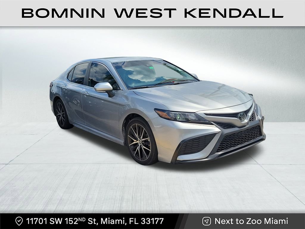 Used 2023 Toyota Camry SE
