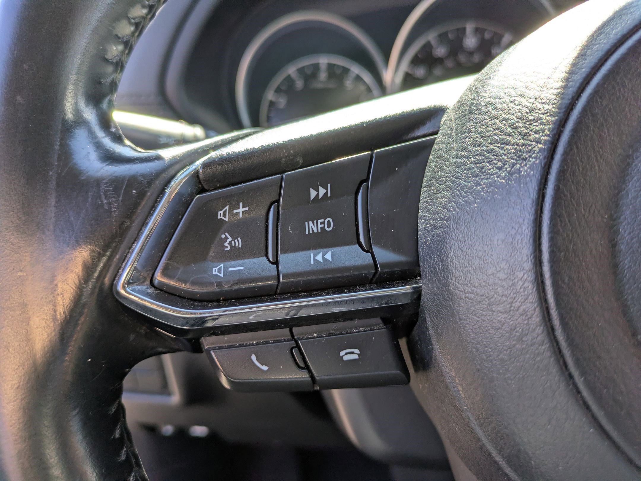 Used 2020 MAZDA CX-5 Touring FWD image 16